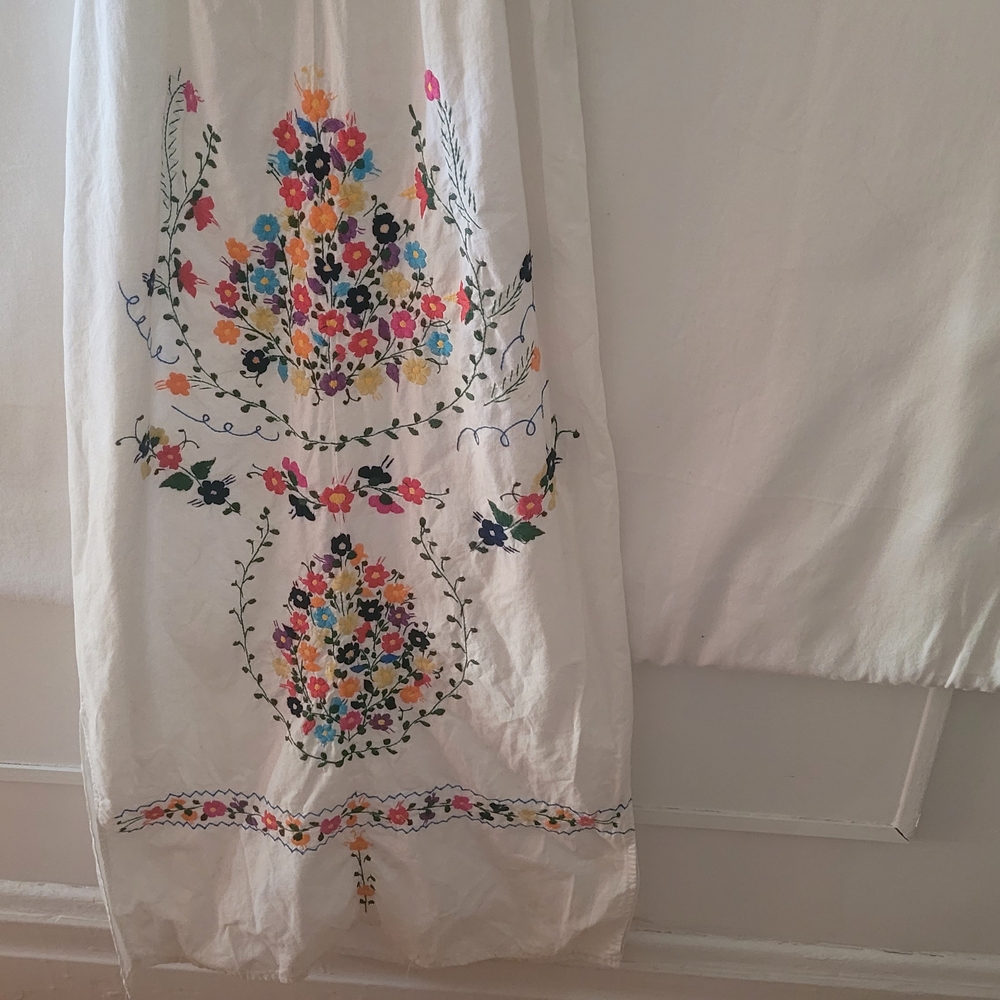 Vintage 1970s Embroidered Floral Maxi Dress - Picture 2 of 4